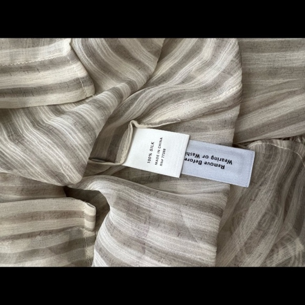 Madewell Button Down, Neutral Sheer Shirt with Chest Pockets - Picture 12 of 15